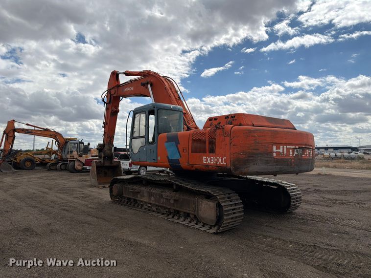 image for item EW2089 1996 Hitachi EX300LC-3 excavator