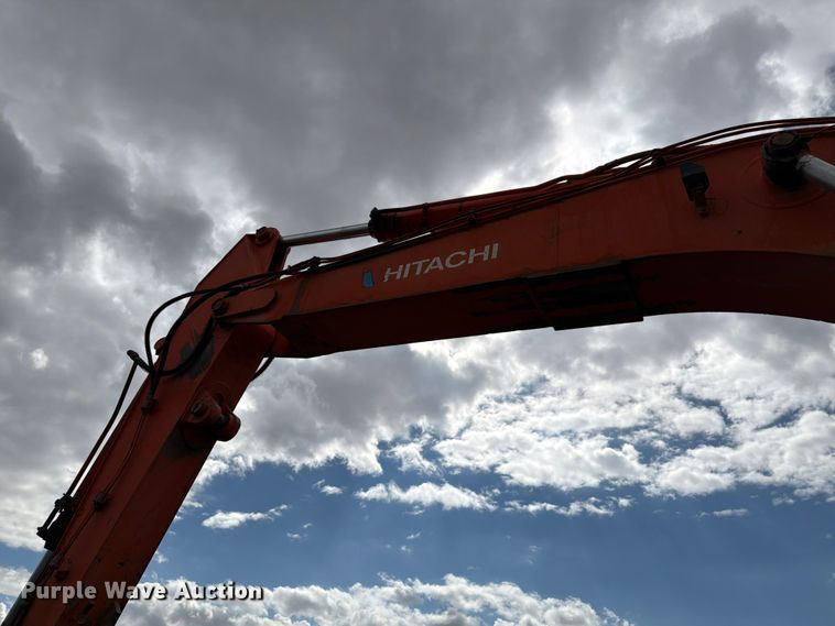 image for item EW2089 1996 Hitachi EX300LC-3 excavator