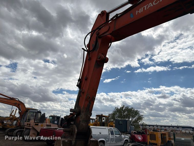 image for item EW2089 1996 Hitachi EX300LC-3 excavator