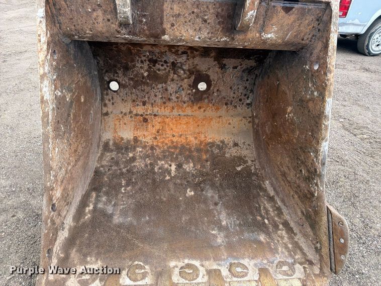 image for item EW2089 1996 Hitachi EX300LC-3 excavator