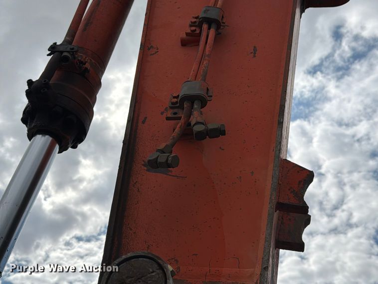image for item EW2089 1996 Hitachi EX300LC-3 excavator