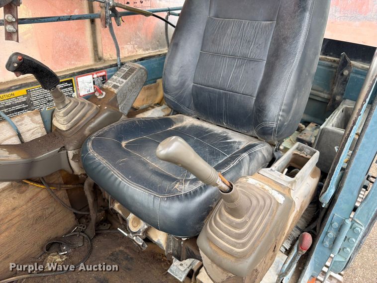 image for item EW2089 1996 Hitachi EX300LC-3 excavator