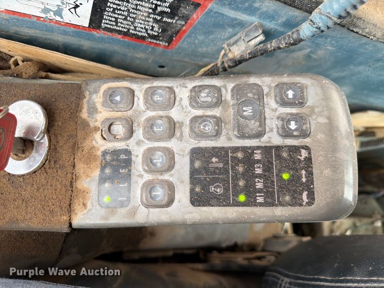 image for item EW2089 1996 Hitachi EX300LC-3 excavator