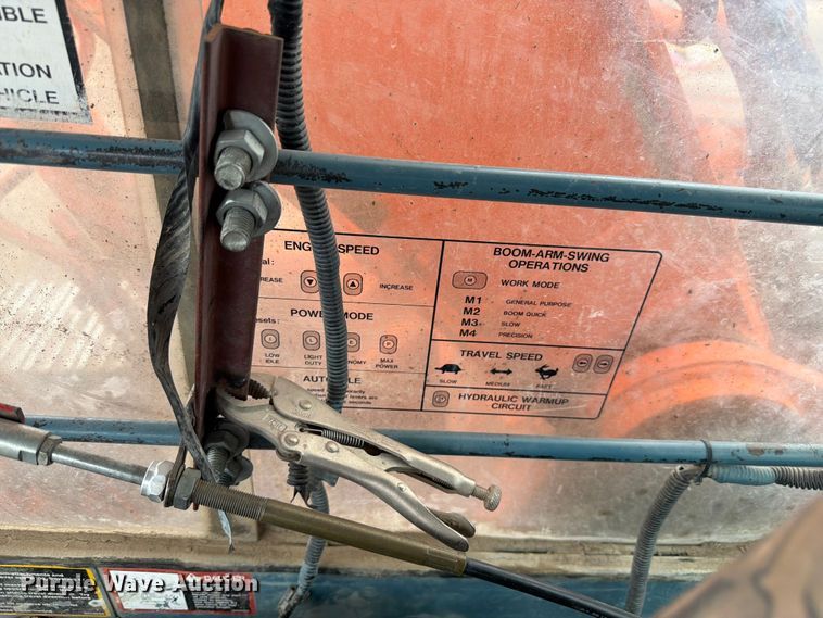 image for item EW2089 1996 Hitachi EX300LC-3 excavator