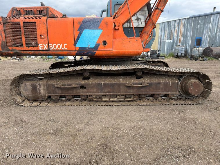 image for item EW2089 1996 Hitachi EX300LC-3 excavator