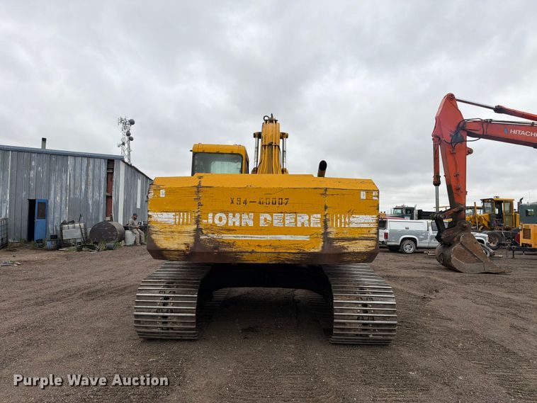 image for item EW2090 1992 John Deere 690E-LC excavator