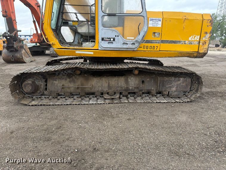 image for item EW2090 1992 John Deere 690E-LC excavator