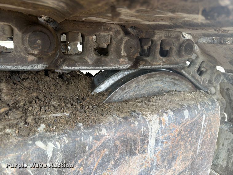 image for item EW2090 1992 John Deere 690E-LC excavator