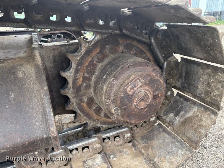 image for item EW2090 1992 John Deere 690E-LC excavator