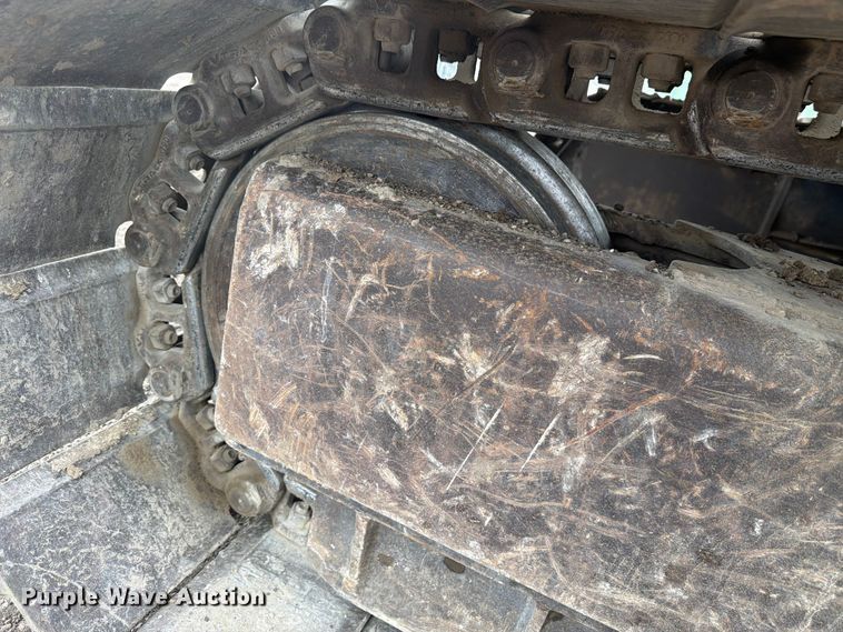 image for item EW2090 1992 John Deere 690E-LC excavator