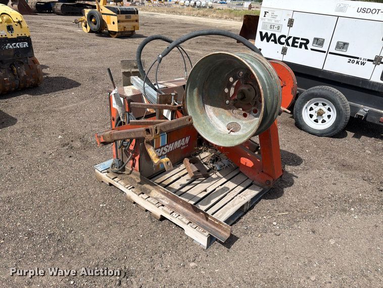 image for item EW2094 Bishman 931A tire machine