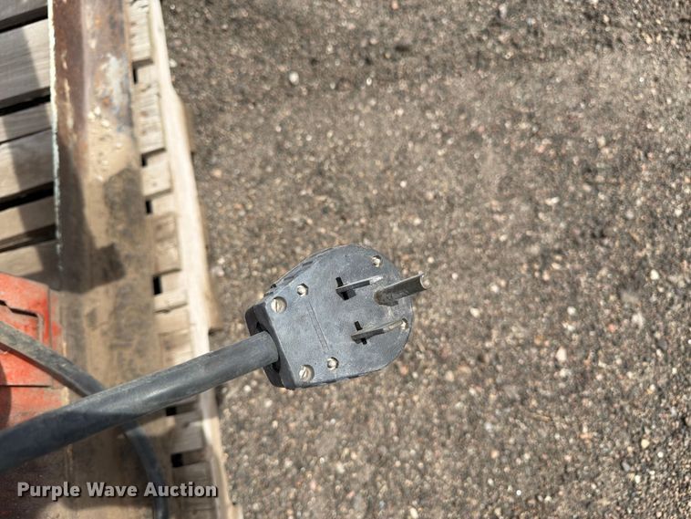 image for item EW2094 Bishman 931A tire machine