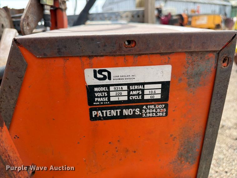 image for item EW2094 Bishman 931A tire machine