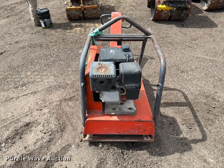 image for item EW2095 Plate compactor
