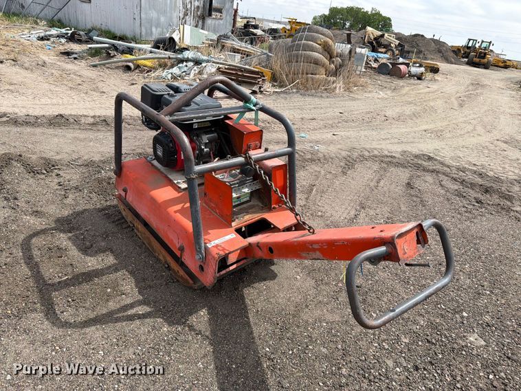 image for item EW2095 Plate compactor