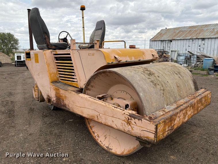 image for item EW2098 Hyster C615 combination vibratory roller