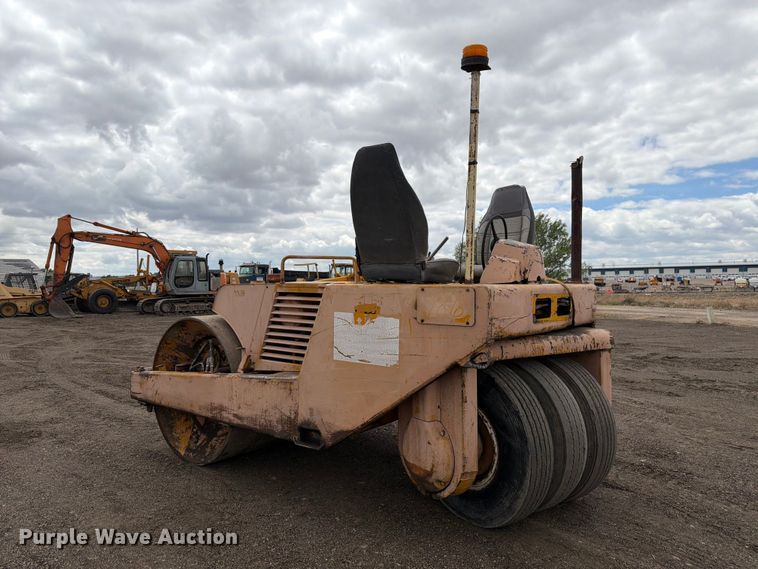 image for item EW2098 Hyster C615 combination vibratory roller