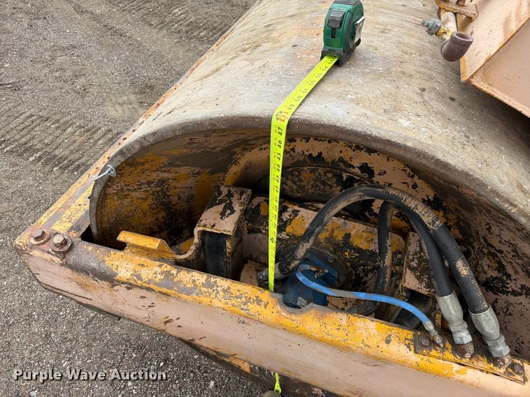 image for item EW2098 Hyster C615 combination vibratory roller