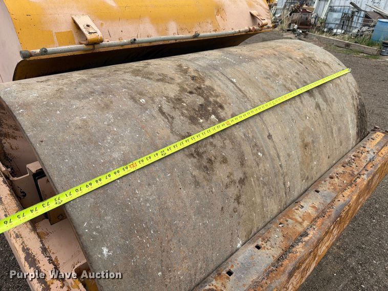 image for item EW2098 Hyster C615 combination vibratory roller