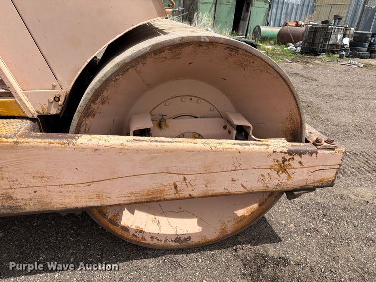 image for item EW2098 Hyster C615 combination vibratory roller