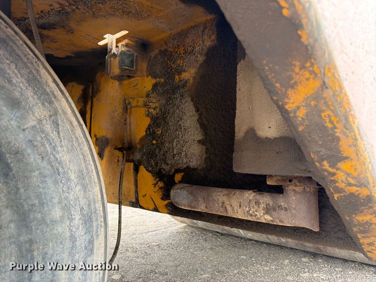 image for item EW2098 Hyster C615 combination vibratory roller