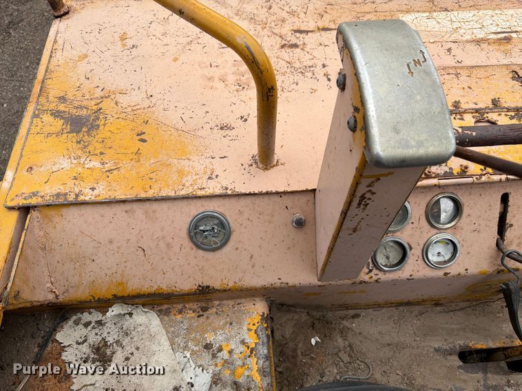image for item EW2098 Hyster C615 combination vibratory roller