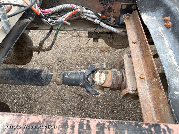 image for item EW2099 1987 Freightliner Conventional semi truck