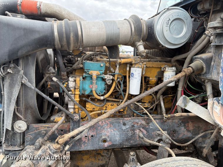 image for item EW2099 1987 Freightliner Conventional semi truck