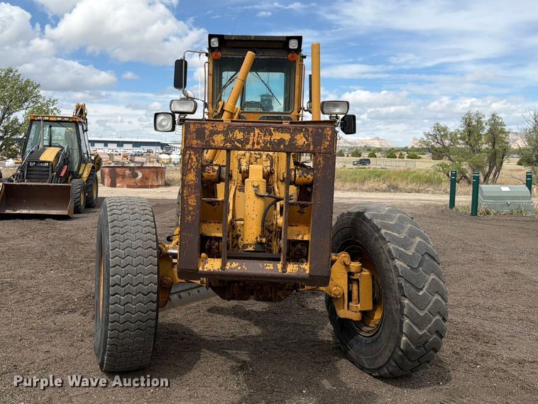 image for item EW2100 1992 Dresser 850 motor grader