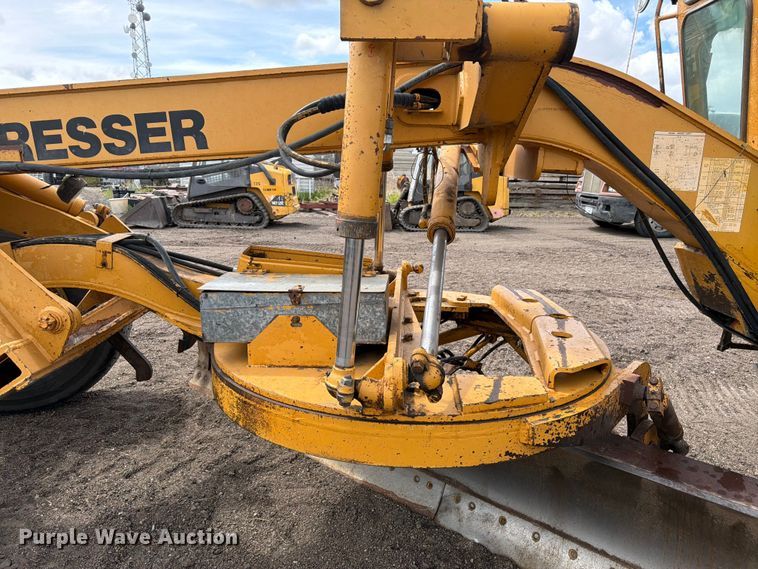 image for item EW2100 1992 Dresser 850 motor grader