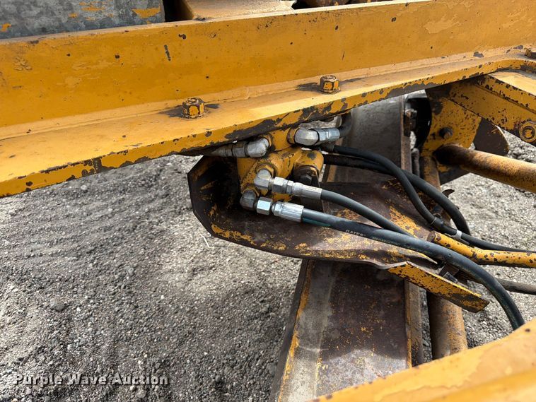 image for item EW2100 1992 Dresser 850 motor grader