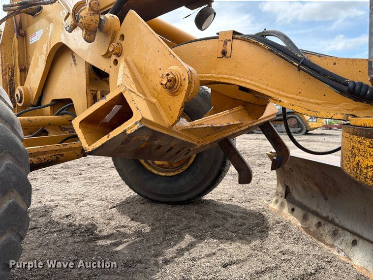 image for item EW2100 1992 Dresser 850 motor grader