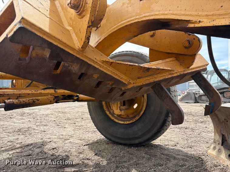 image for item EW2100 1992 Dresser 850 motor grader