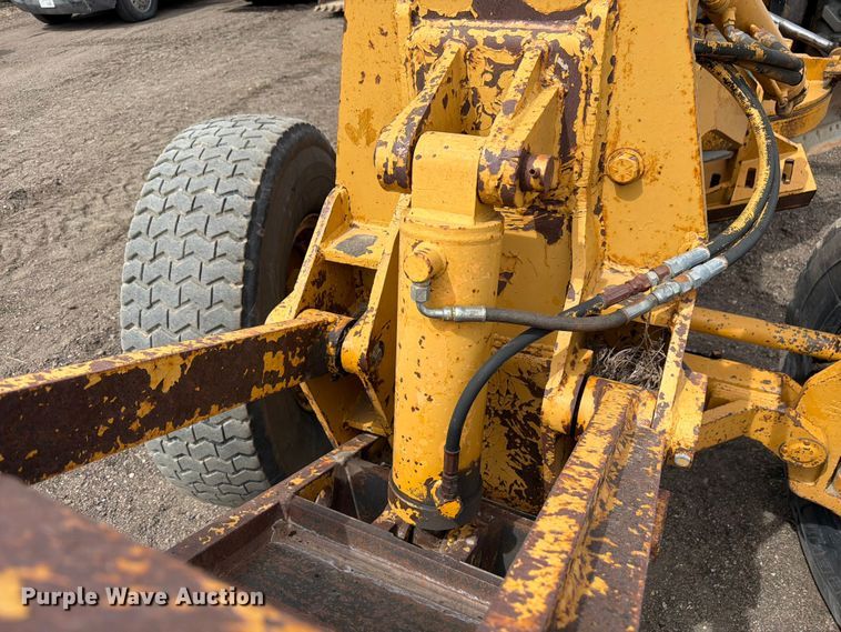image for item EW2100 1992 Dresser 850 motor grader