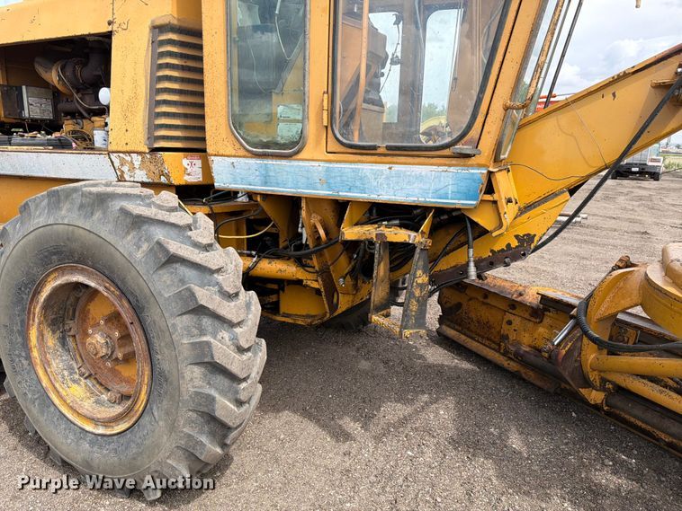 image for item EW2100 1992 Dresser 850 motor grader