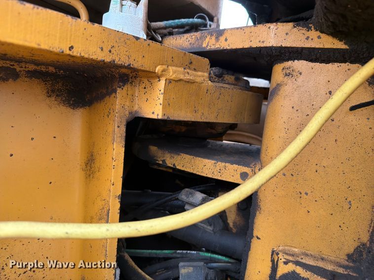 image for item EW2100 1992 Dresser 850 motor grader