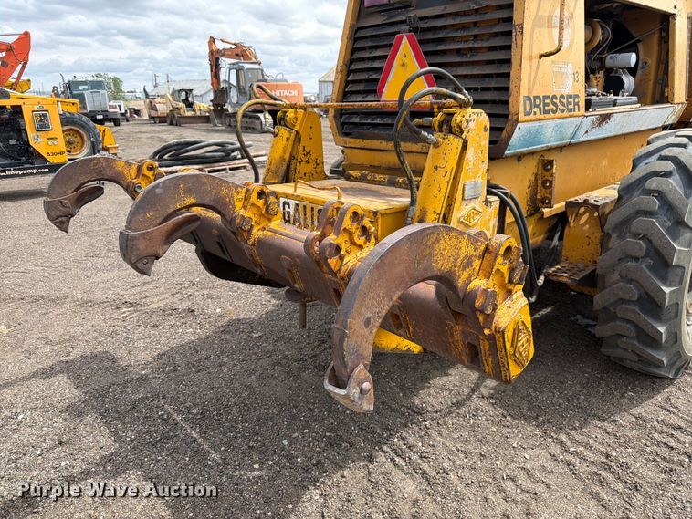 image for item EW2100 1992 Dresser 850 motor grader