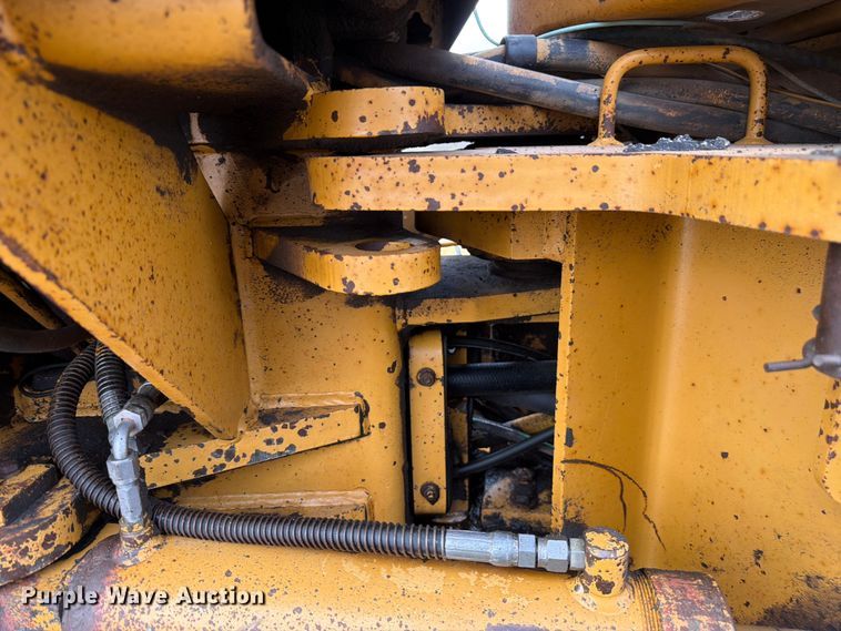 image for item EW2100 1992 Dresser 850 motor grader