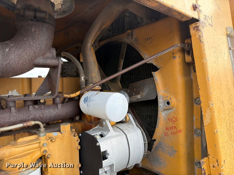 image for item EW2100 1992 Dresser 850 motor grader