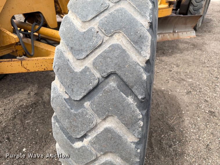 image for item EW2100 1992 Dresser 850 motor grader