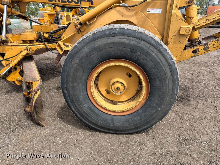 image for item EW2100 1992 Dresser 850 motor grader