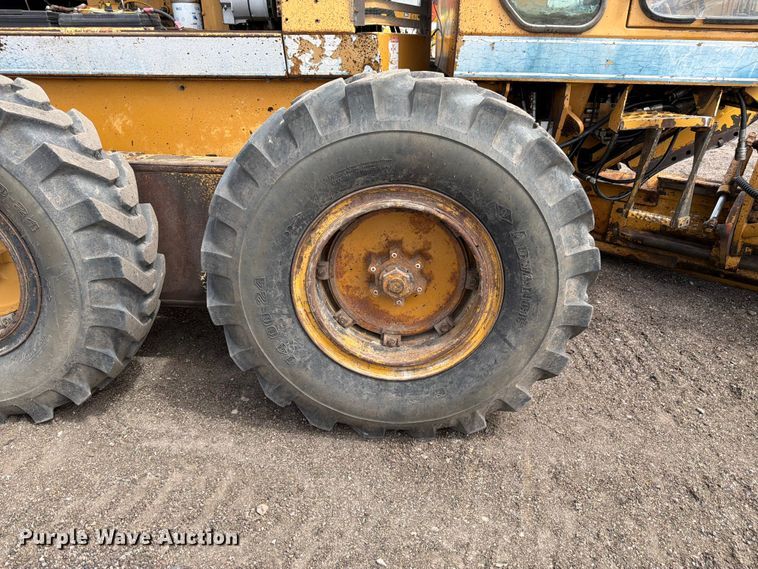 image for item EW2100 1992 Dresser 850 motor grader