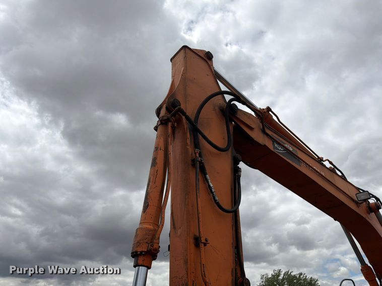 image for item EW2101 1992 Hitachi EX150LC excavator