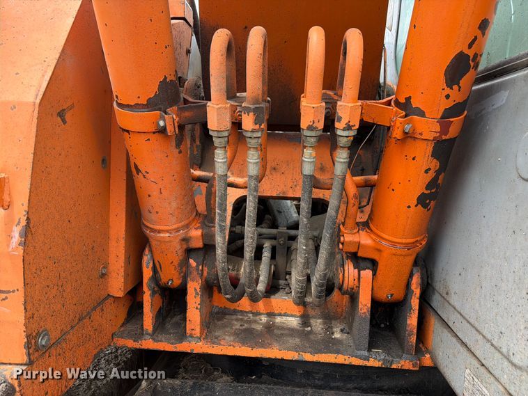 image for item EW2101 1992 Hitachi EX150LC excavator