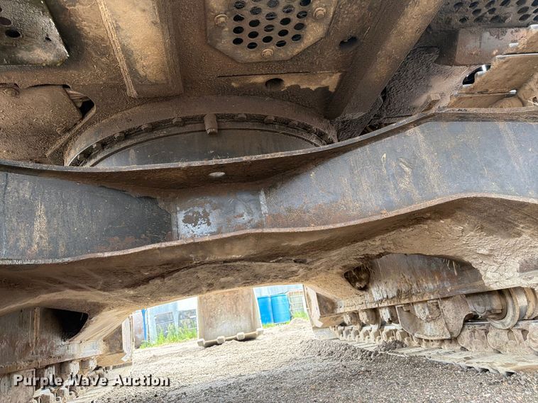 image for item EW2101 1992 Hitachi EX150LC excavator