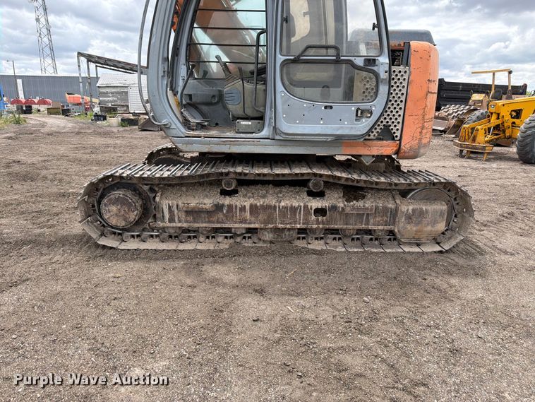 image for item EW2101 1992 Hitachi EX150LC excavator