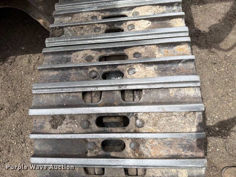 image for item EW2101 1992 Hitachi EX150LC excavator