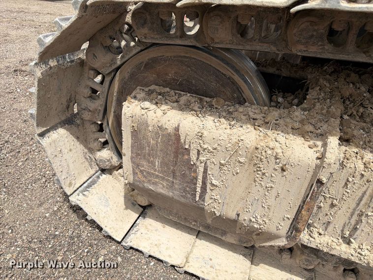 image for item EW2101 1992 Hitachi EX150LC excavator