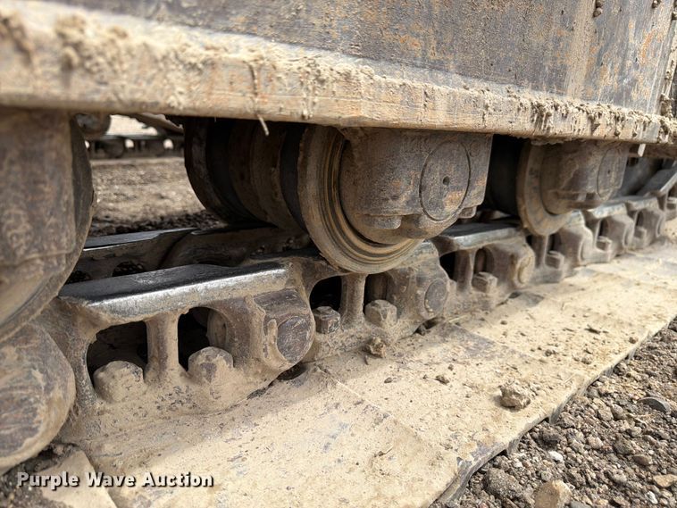 image for item EW2101 1992 Hitachi EX150LC excavator