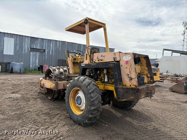 image for item EW2102 Bomag BW172PD single drum vibratory roller